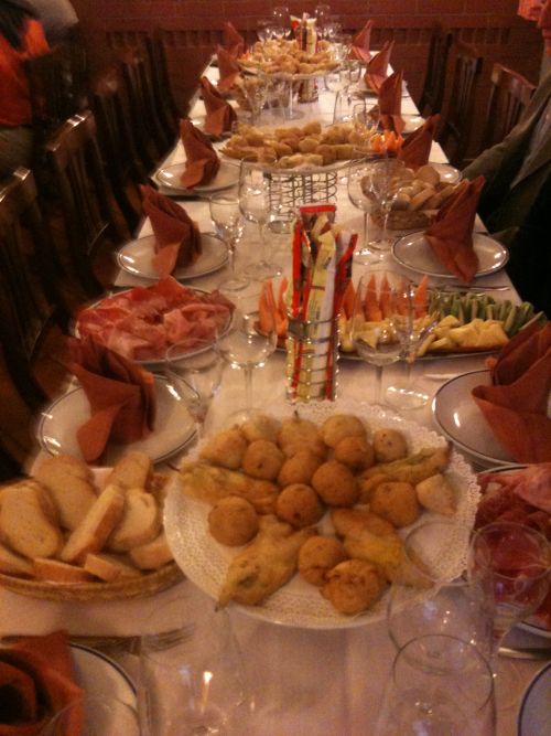 The food awaits (red)