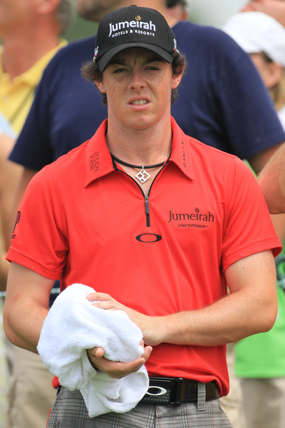 Rory McIlroy injures his wrist