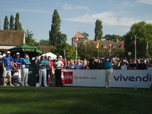 Miguel Angel Jimenez gets 2011 Vivendi Seve trophy underway (red)