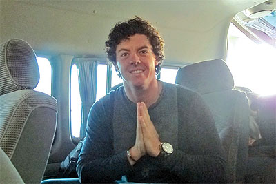 Rory McIlroy arriving in Thailand late 2010