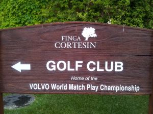 Match Play sign (red)