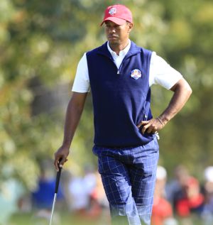 Tiger Woods 1st day Fourballs (red)