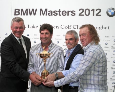 Jose Maria Olazabal with 3 vice-captains (red)