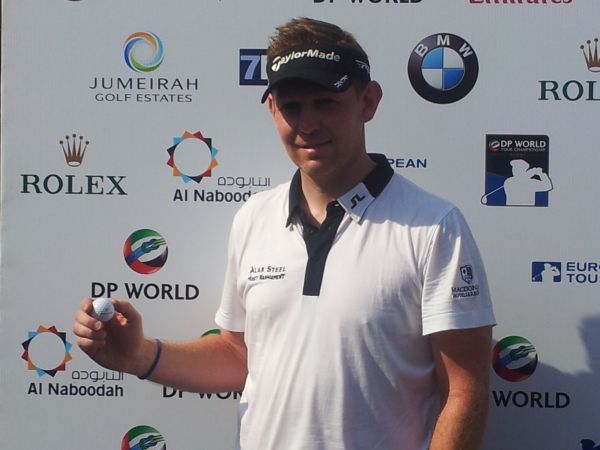 Stephen Gallacher ace on final day of 2012 DWC (red)