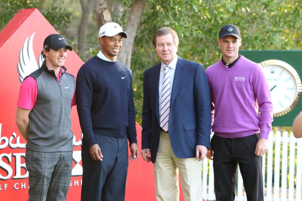 McIlroy Woods on 1st tee in 2013 Abu D (red)