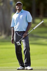 Vijay Singh offers 'no comment' to waiting media after a two under par start at Tampa Bay.  (Photo - www.golffile.ie)