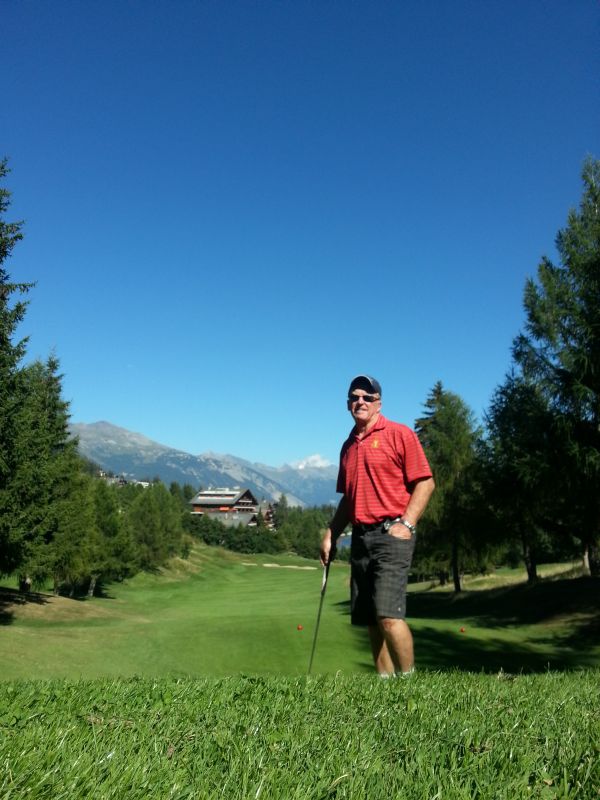 Bernie on the 5th tee at the Jack Nicklaus course in Crans.