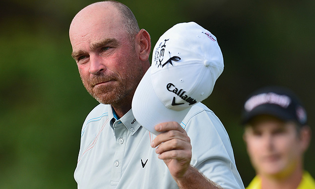Thomas Bjorn acknowledges the crowd after holing out for victory in the Nedbank Challenge. (Photo - www.europeantour.com)