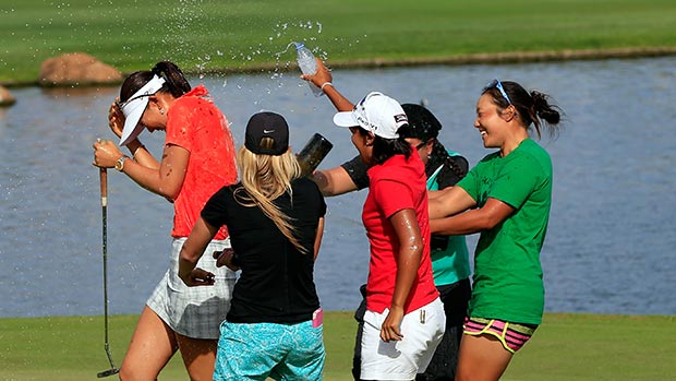 Michelle Wie showered in 'champers' after her first in four years. (Photo - www.lgpa.com)