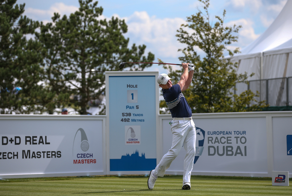 Jamie Donaldson kick starts his third round with an eagle to go three clear of the field but then ends the day two behind. (Picture: David Lloyd / www.golffile.ie(
