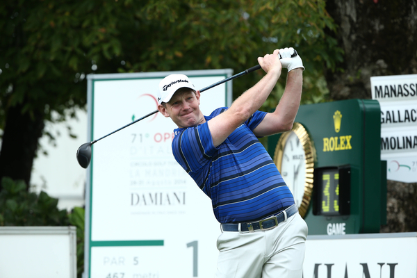 Stephen Gallacher about to get his second round underway with an eagle at the first hole on day two of the 2014 Italian Open. (Photo - www.golffile.ie)