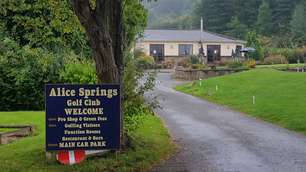Welcome to the Alice Springs Golf Club in Wales. (Photo - www.golfbytourmiss.com)