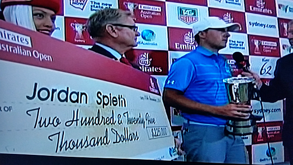 Jordan Spieth with the Stonehaven Trophy.