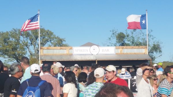 The bar is full as the E 7 band rock the Valero Texas Open