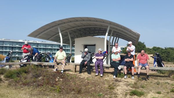 The lads gathering at the back of the 1st tee at the Oitavos Dunes course.