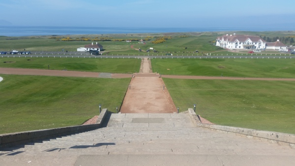 The Ricoh Women's British Open commences taking the steps down to 1st tee.