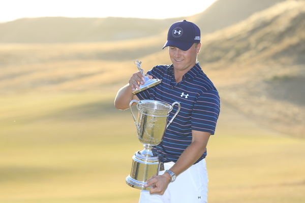 New US Open champion Jordan Spieth loses the top of the gleaming trophy. (Photo: Eoin Clarke/www.golffile.ie)