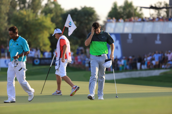 Race to Dubai front-runner Rory McIlroy seconds away from hurling his putter into his golf bag. (Photo - Fran Caffrey/www.golffile.ie)