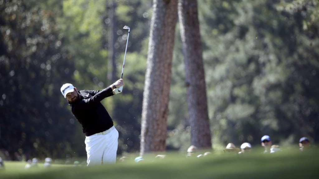 Shane Lowry says a few mental errors cost him dearly on route to a 76 on day two of the Masters.