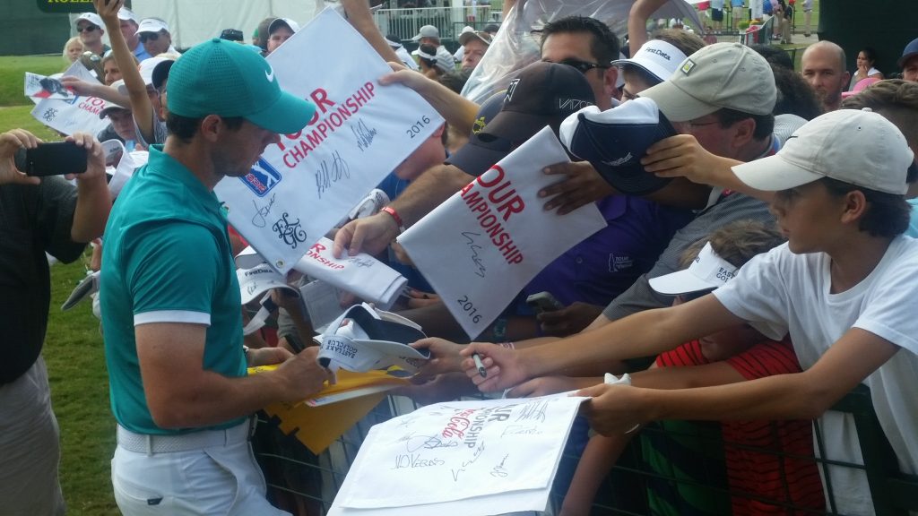 Rory McIroy now just two behind and ready to swoop on the $10m FedEx Cup victory parcel  (Photo - www.golf bytourmiss.com)