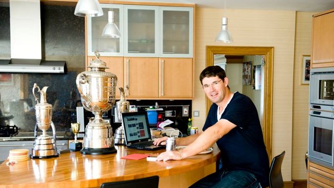 Triple Major winning Padraig Harrington surrounded by the spoils of his success. (Photo - www.europeantor.com)